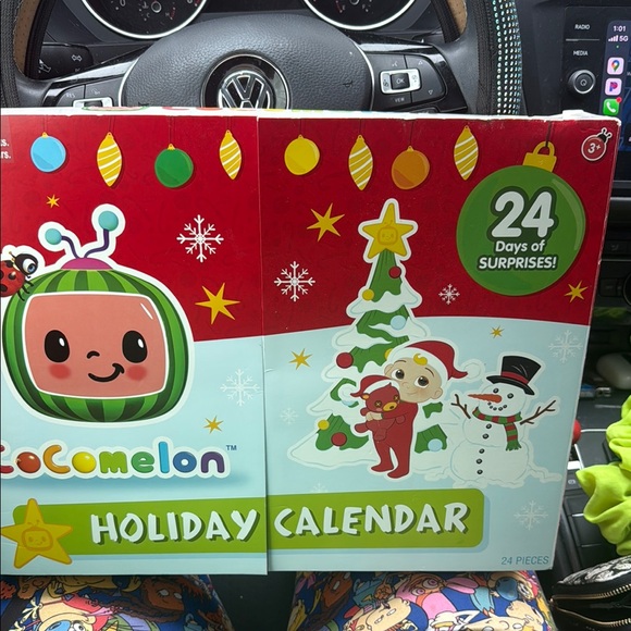 CoComelon Holiday Calendar - Picture 1 of 5